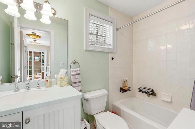 212 GASKILL ST, Philadelphia, PA 19147