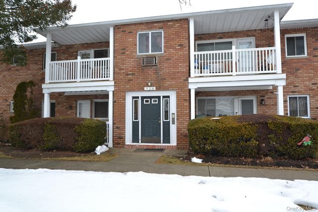 59 Adams Road, Central Islip, NY 11722