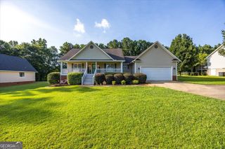 509 Aarons Circle, Gray, GA 31032