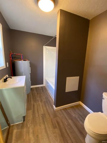 1681 Pumphouse Road, Mitchell, IN 47446