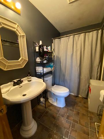 1681 Pumphouse Road, Mitchell, IN 47446