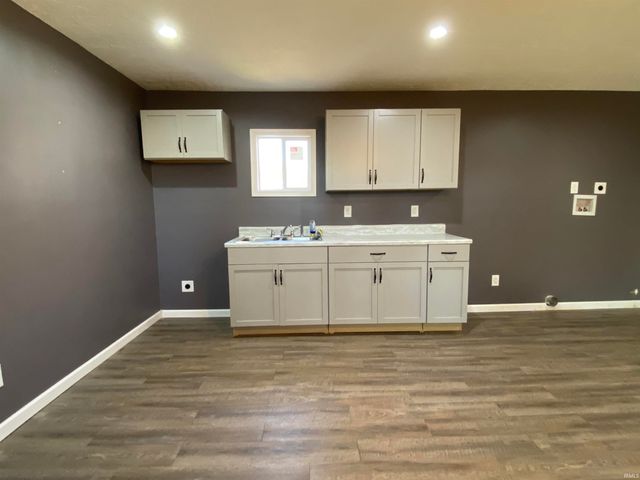 1681 Pumphouse Road, Mitchell, IN 47446