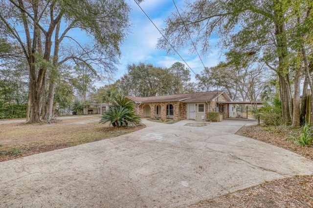 295 Garden Street, Crestview, FL 32536