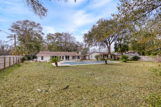 295 Garden Street, Crestview, FL 32536