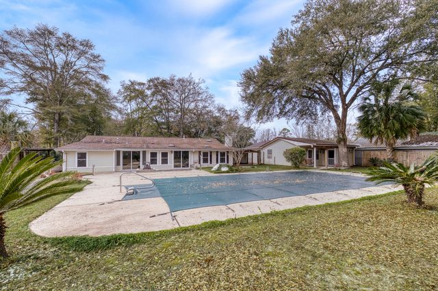 295 Garden Street, Crestview, FL 32536