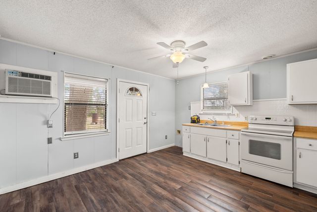 295 Garden Street, Crestview, FL 32536