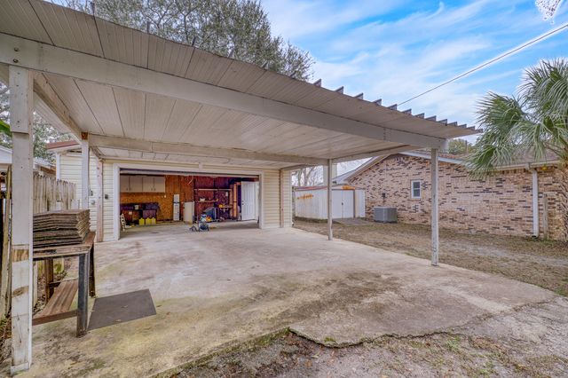 295 Garden Street, Crestview, FL 32536