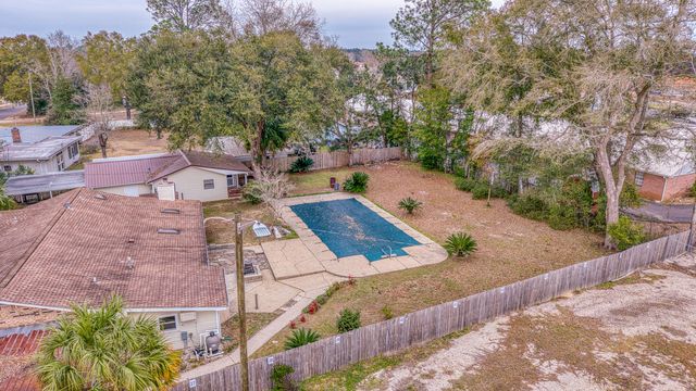 295 Garden Street, Crestview, FL 32536