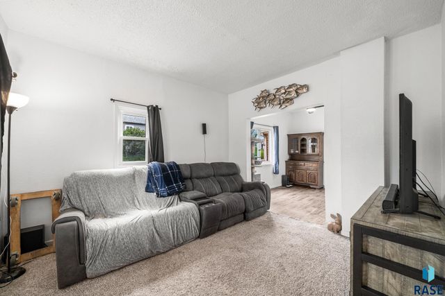 1303 N Main Ave Avenue, Sioux Falls, SD 57104