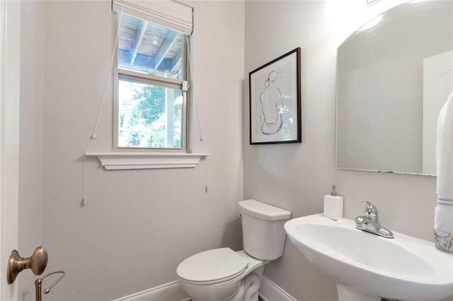 967 Victory Drive SW, Atlanta, GA 30310