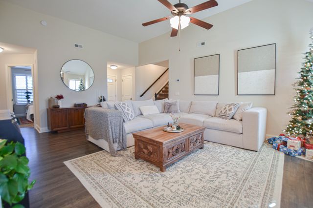 450 Cyprus Court, Clarksville, TN 37040