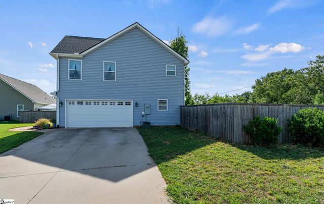 139 N Lakeview Drive, Duncan, SC 29334