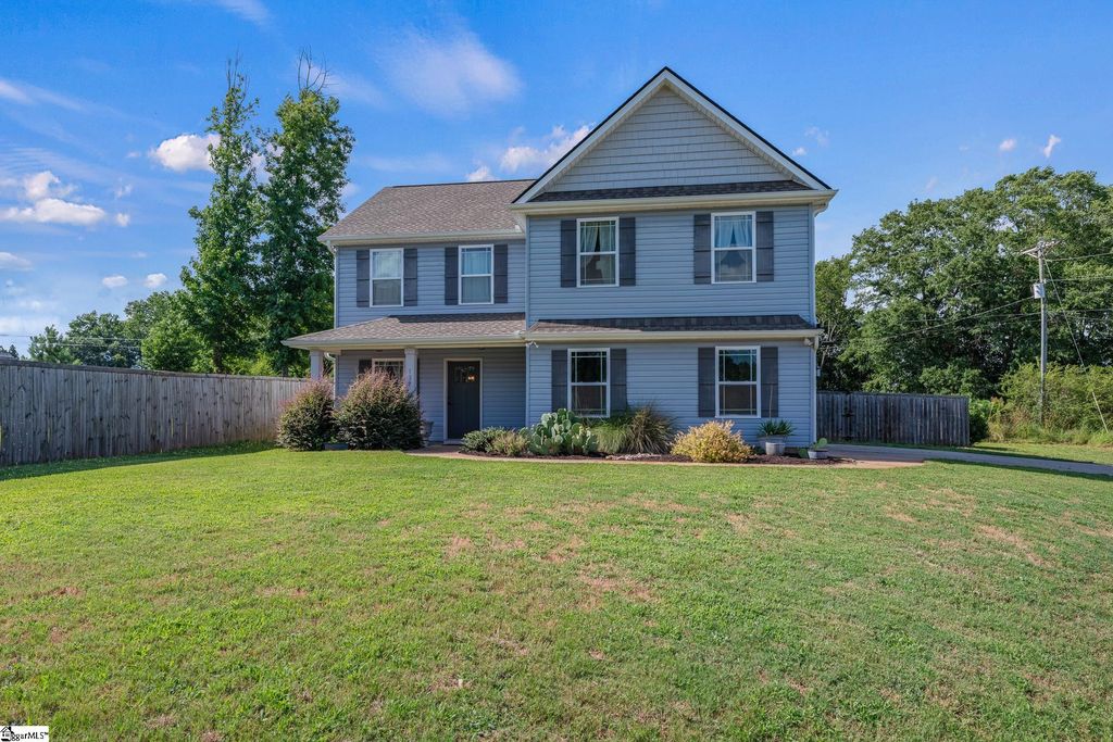 139 N Lakeview Drive, Duncan, SC 29334