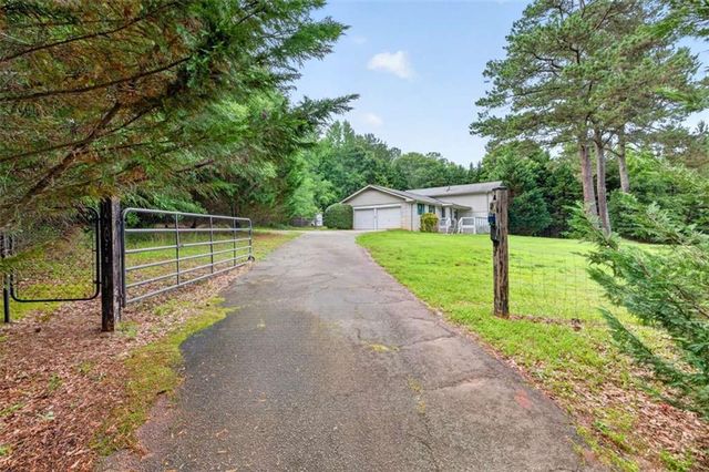 1981 Lee Peters Road, Loganville, GA 30052
