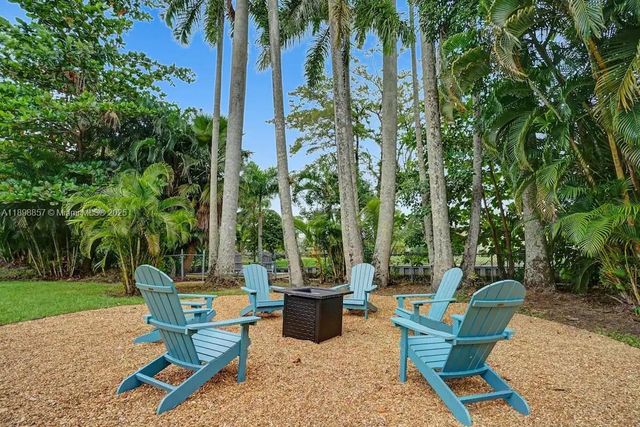 2100 SW 28th Way, Fort Lauderdale, FL 33312
