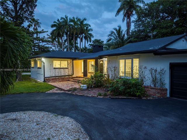 2100 SW 28th Way, Fort Lauderdale, FL 33312