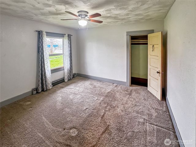 2636 Simpson Avenue E, Hoquiam, WA 98550