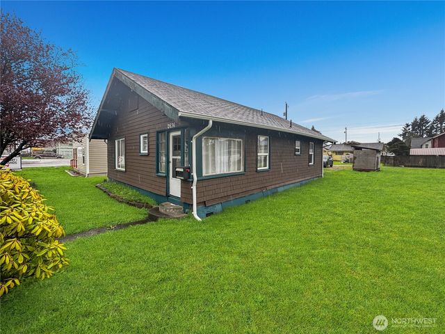 2636 Simpson Avenue E, Hoquiam, WA 98550