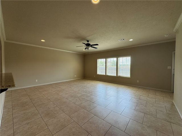 1407 Crescent Ridge Drive, College Station, TX 77845