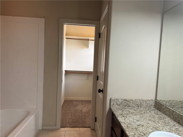 1407 Crescent Ridge Drive, College Station, TX 77845