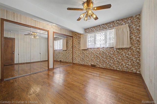 19036 Outer Drive, Dearborn, MI 48128