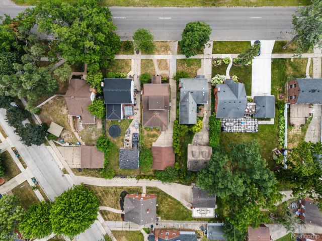 19036 Outer Drive, Dearborn, MI 48128