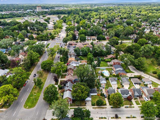 19036 Outer Drive, Dearborn, MI 48128