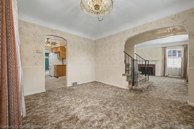 19036 Outer Drive, Dearborn, MI 48128