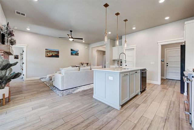 10800 Mountain Fork Drive, Yukon, OK 73099