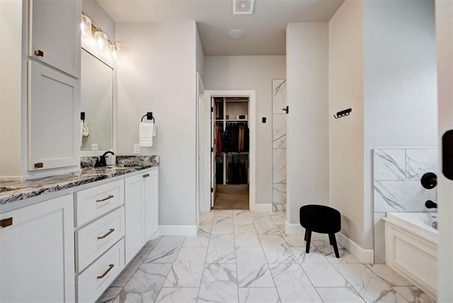 10800 Mountain Fork Drive, Yukon, OK 73099