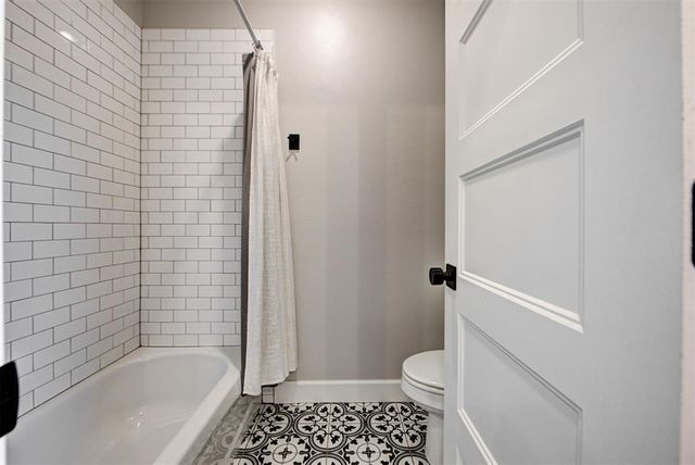 10800 Mountain Fork Drive, Yukon, OK 73099