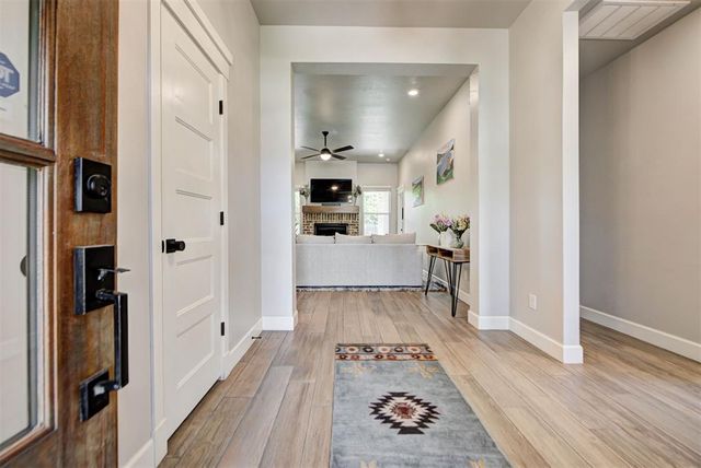 10800 Mountain Fork Drive, Yukon, OK 73099