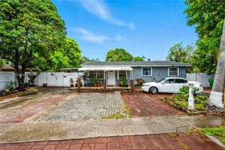 3633 SW 17th St, Fort Lauderdale, FL 33312