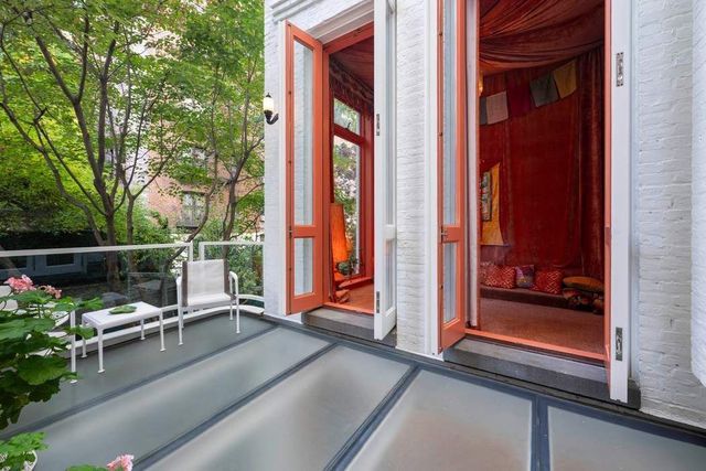 138 W 82nd Street, New York City, NY 10024