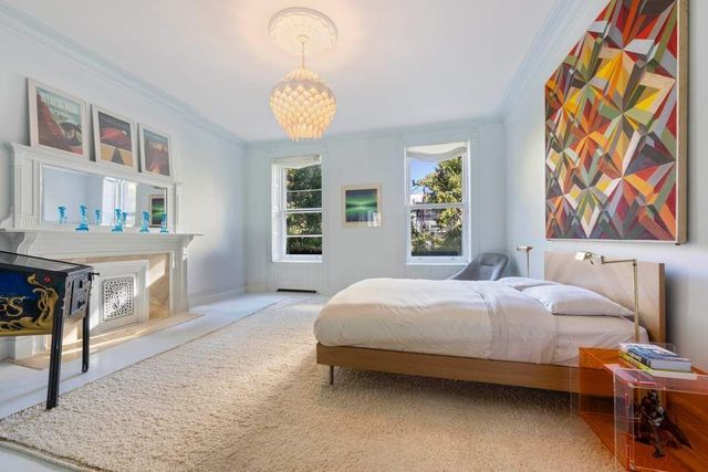 138 W 82nd Street, New York City, NY 10024