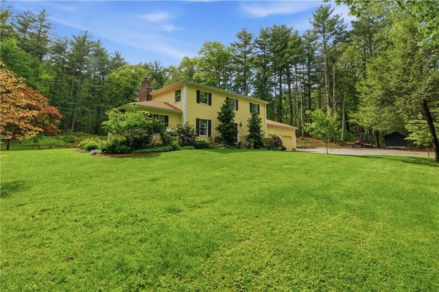 40 White Pine Drive, Glocester, RI 02814
