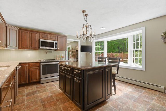 40 White Pine Drive, Glocester, RI 02814
