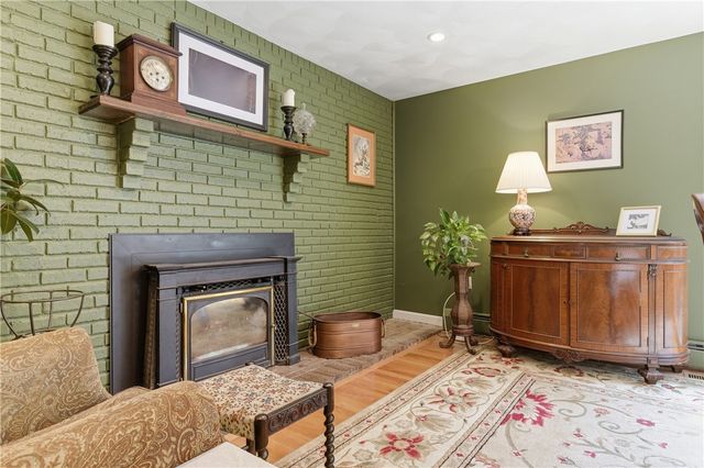 40 White Pine Drive, Glocester, RI 02814