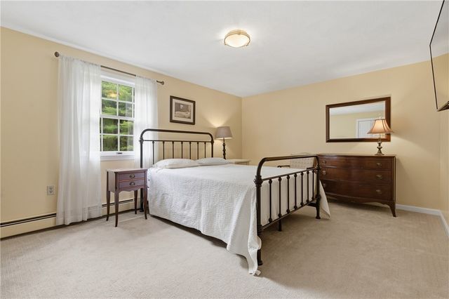 40 White Pine Drive, Glocester, RI 02814