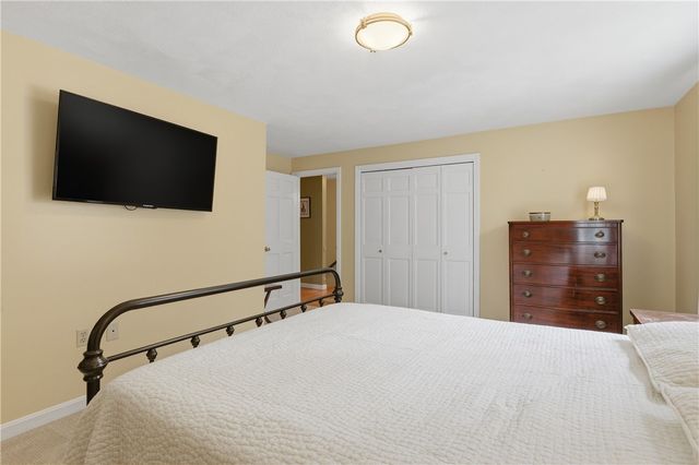 40 White Pine Drive, Glocester, RI 02814