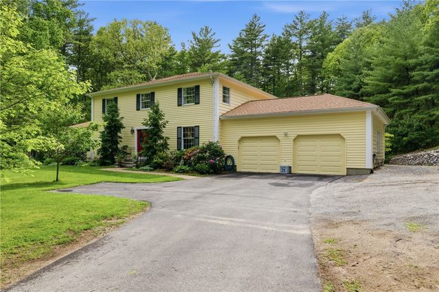 40 White Pine Drive, Glocester, RI 02814