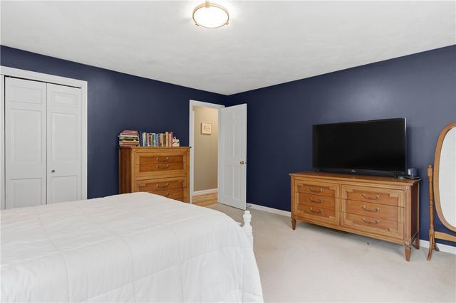 40 White Pine Drive, Glocester, RI 02814