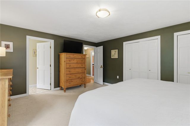 40 White Pine Drive, Glocester, RI 02814