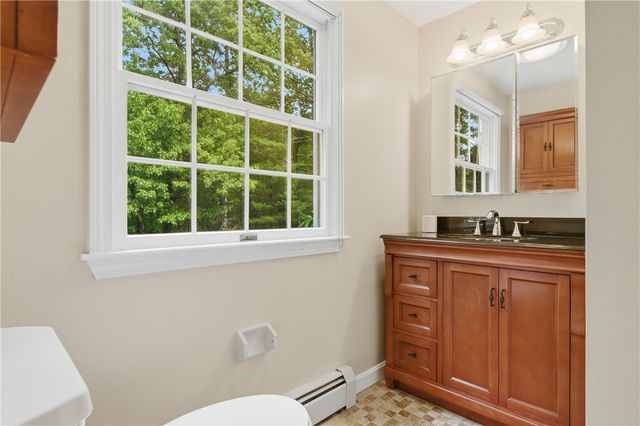 40 White Pine Drive, Glocester, RI 02814