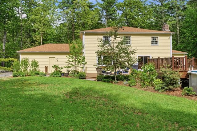 40 White Pine Drive, Glocester, RI 02814