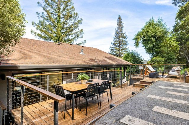 227 Coleman Dr, San Rafael, CA 94901