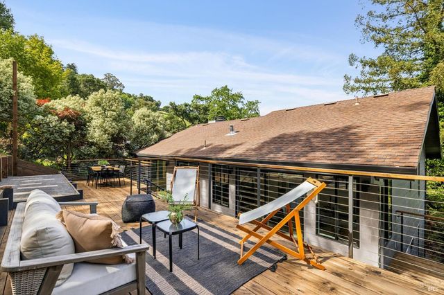 227 Coleman Dr, San Rafael, CA 94901