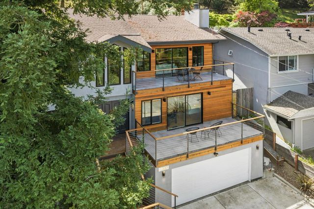 227 Coleman Dr, San Rafael, CA 94901