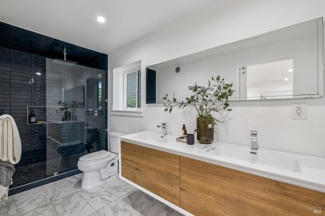 227 Coleman Dr, San Rafael, CA 94901