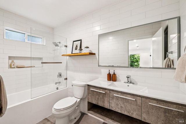 227 Coleman Dr, San Rafael, CA 94901